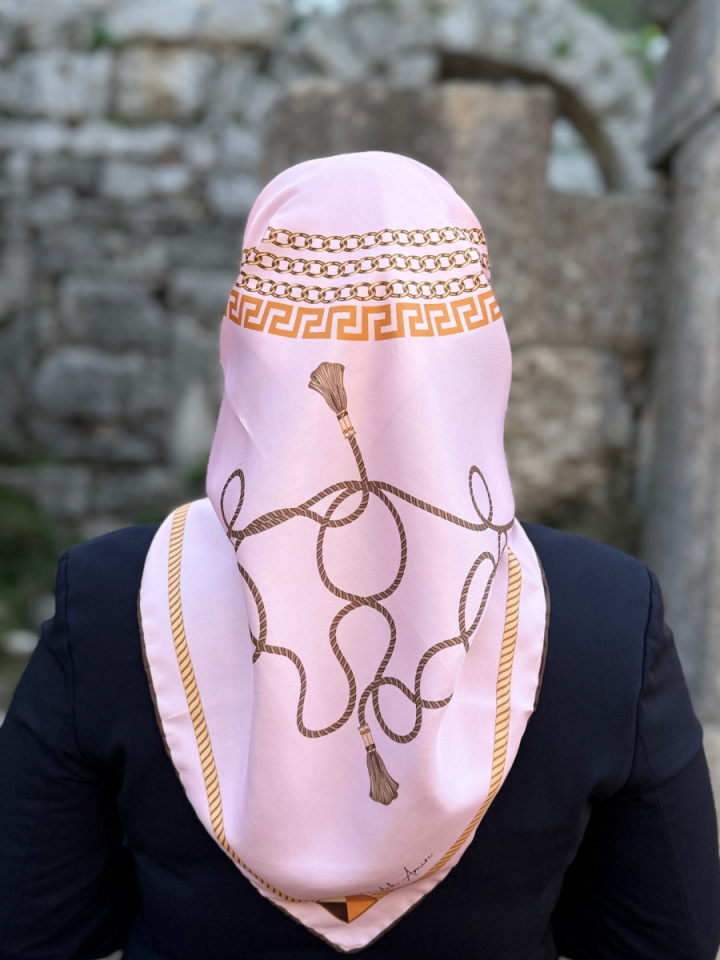 Cords Pembe Gold Zincir Desenli Twill Eşarp