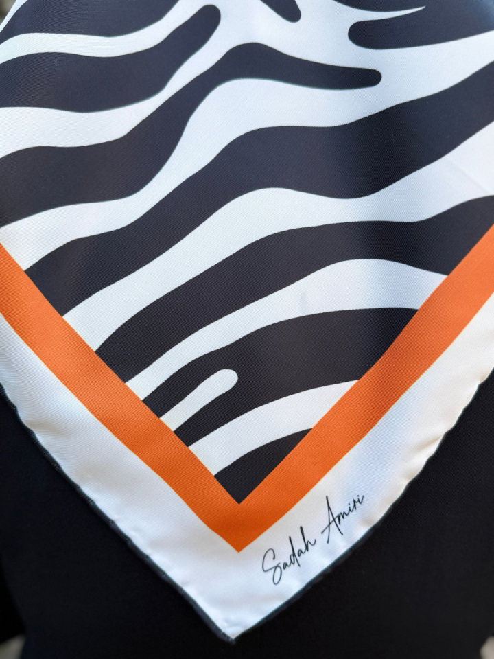 Zebra Desen Turuncu Twill Eşarp
