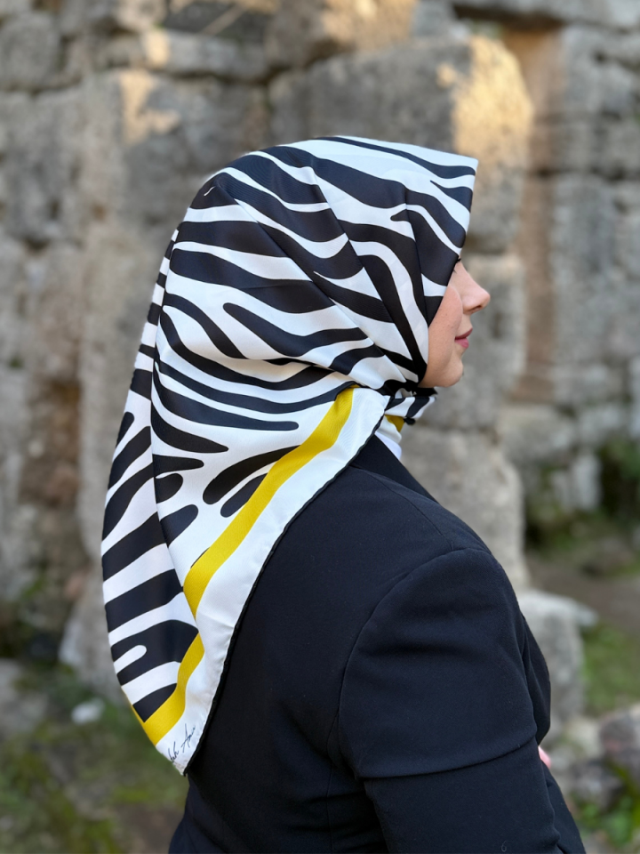 Zebra Desen Yeşil Twill Eşarp