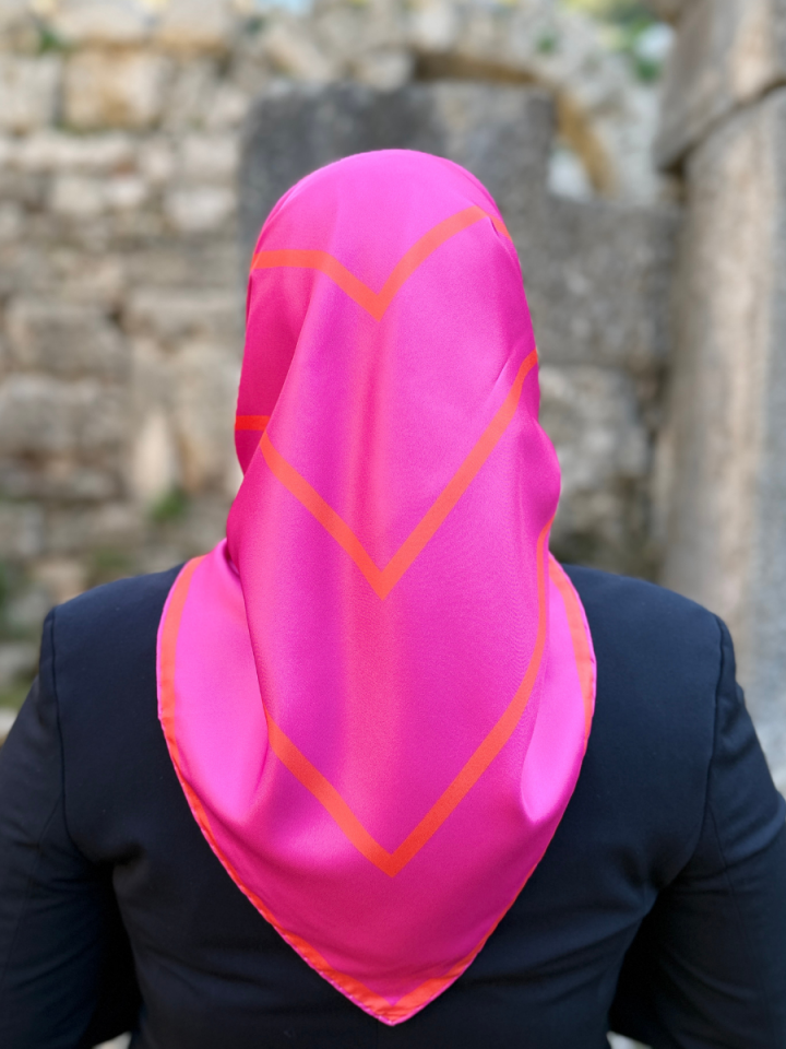 Square Pembe Kare Desen Twill Eşarp