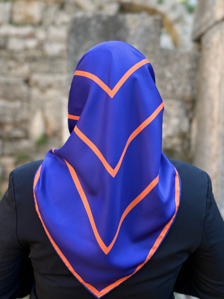 Square Lacivert Kare Desen Twill Eşarp
